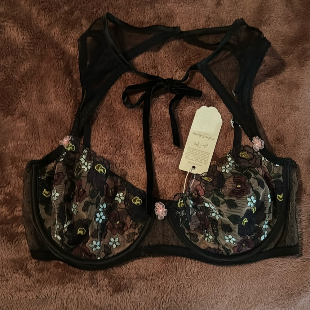 NWT for love and lemons bra